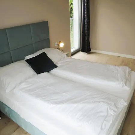 Comfortable For 6 People *
